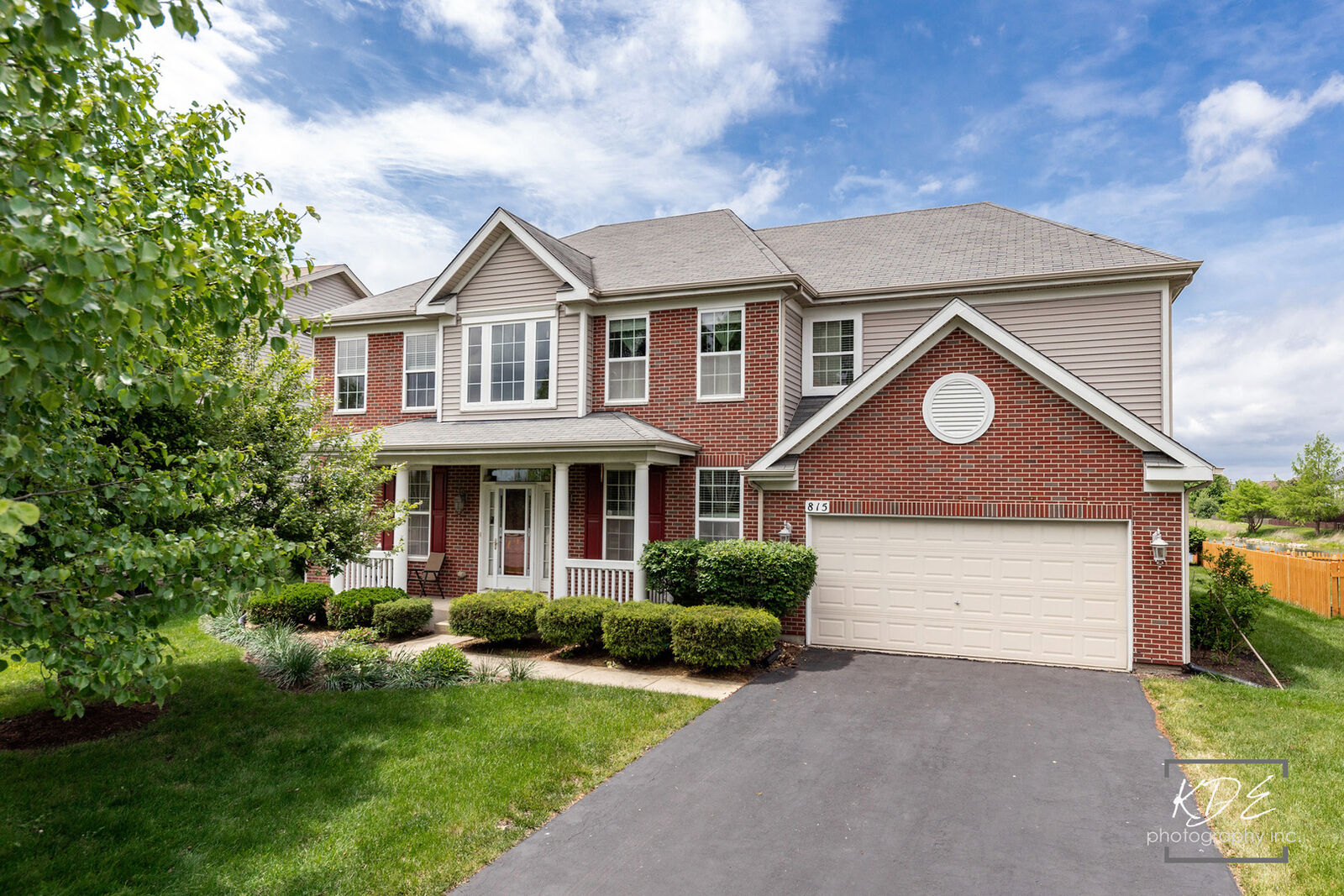 Property Photo:  815 Preston Lane  IL 60543 