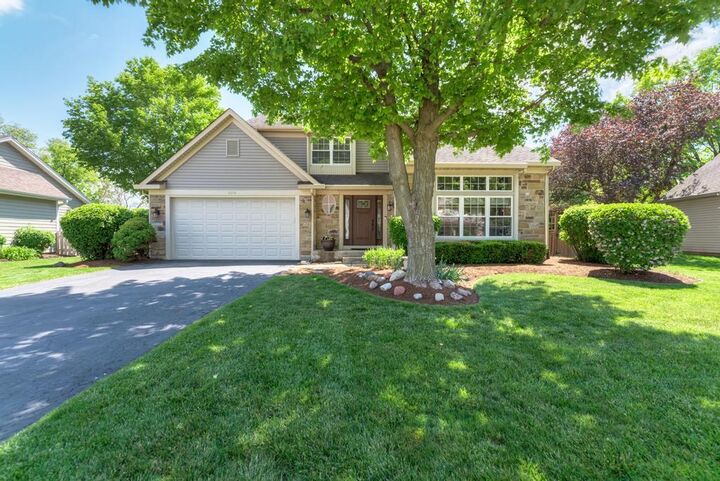 Property Photo:  1216 Churchill Road  IL 60103 