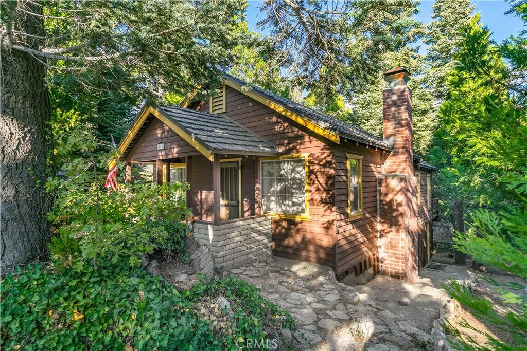 Property Photo:  26481 Alpine  CA 92391 