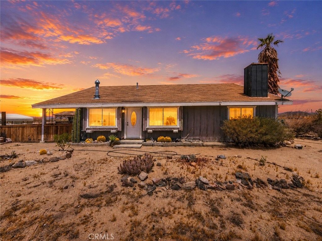 Property Photo:  2620 Oasis  CA 92252 