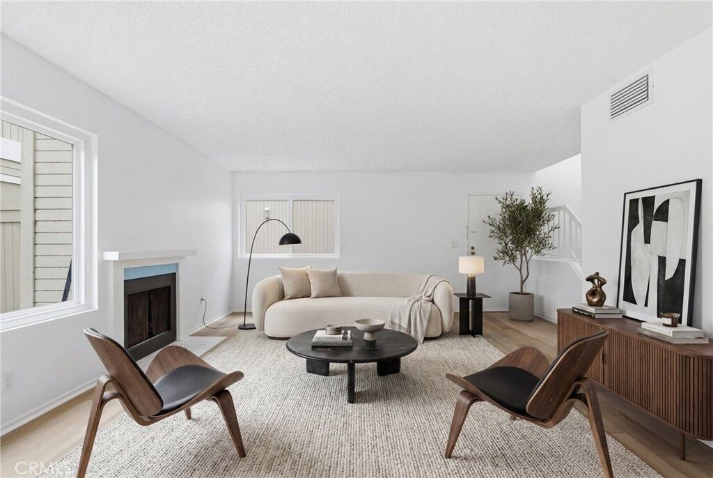 Property Photo: 22137 Burbank 3 CA 91367