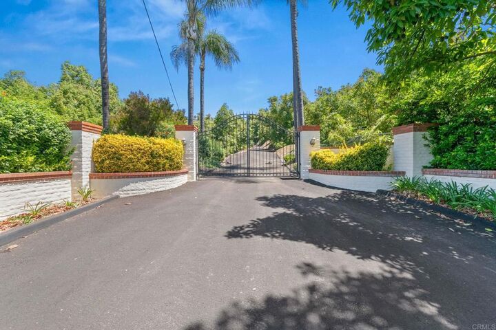 Property Photo: 14048 San Pasqual Valley Road CA 92027