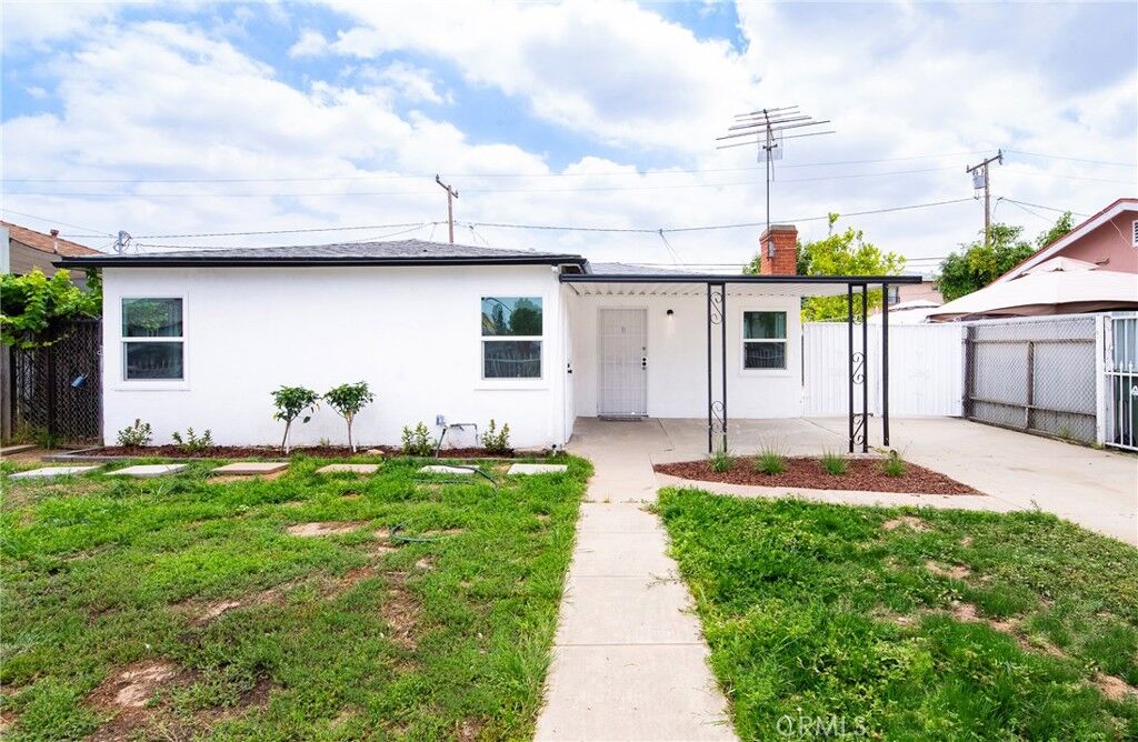 Property Photo:  2429 W Cleveland  CA 90640 