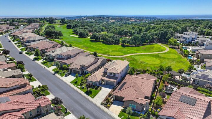 Property Photo:  1014 Hogarth Way  CA 95762 