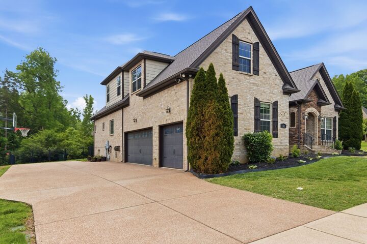 Property Photo:  101 Corbin Ct  TN 37135 