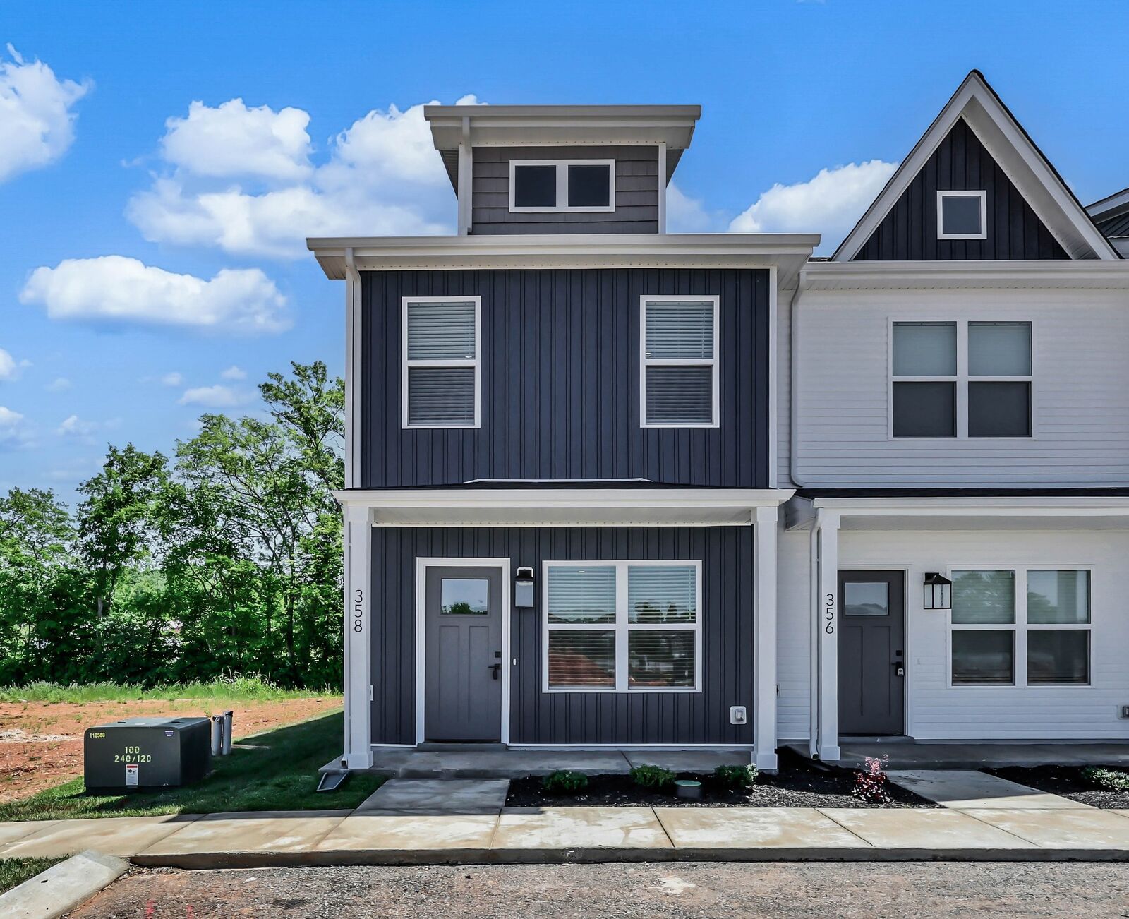 Property Photo: 358 Front Ridge Cir TN 37040