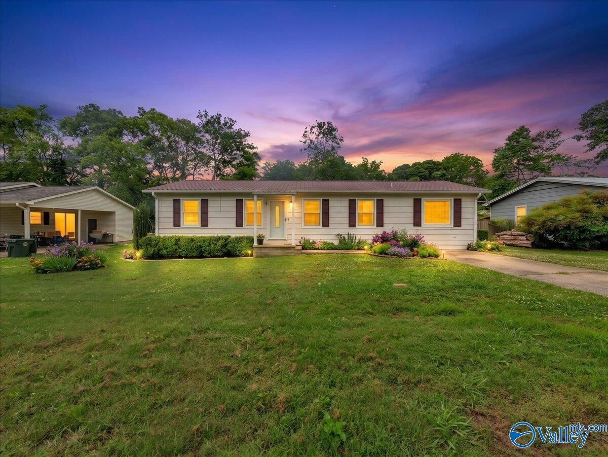 Property Photo:  518 Dean Street  AL 35768 
