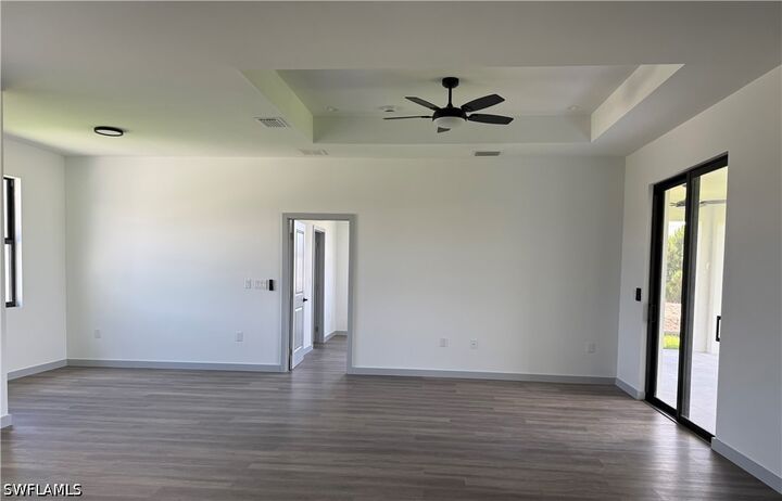 Property Photo:  1024 Halby Avenue S  FL 33974 
