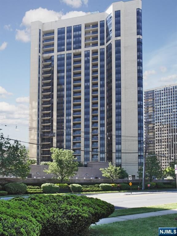 Property Photo:  800 Palisade Avenue 1701  NJ 07024 