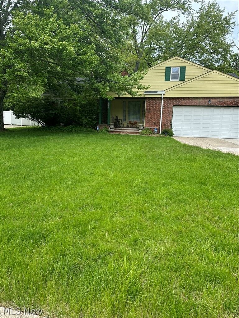 Property Photo: 4475 Monticello Boulevard OH 44143