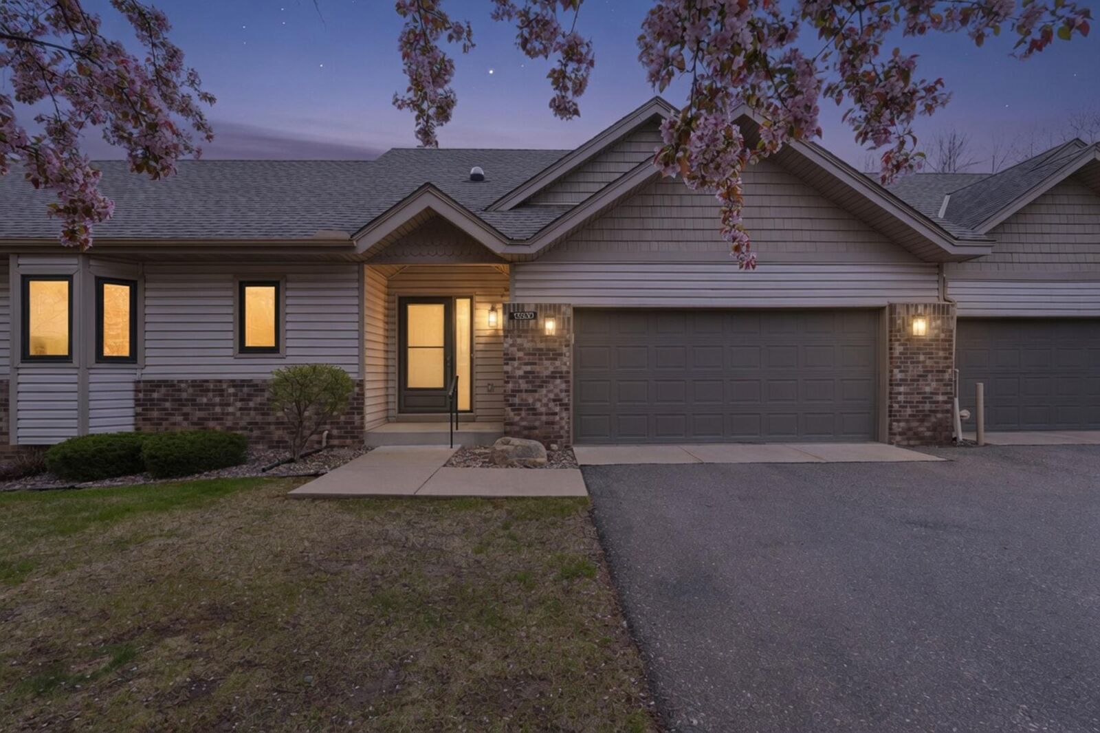 Property Photo: 13530 Parkwood Drive MN 55337