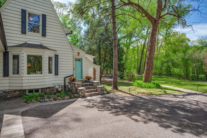 Property Photo:  15319 Lake Street Extension  MN 55345 