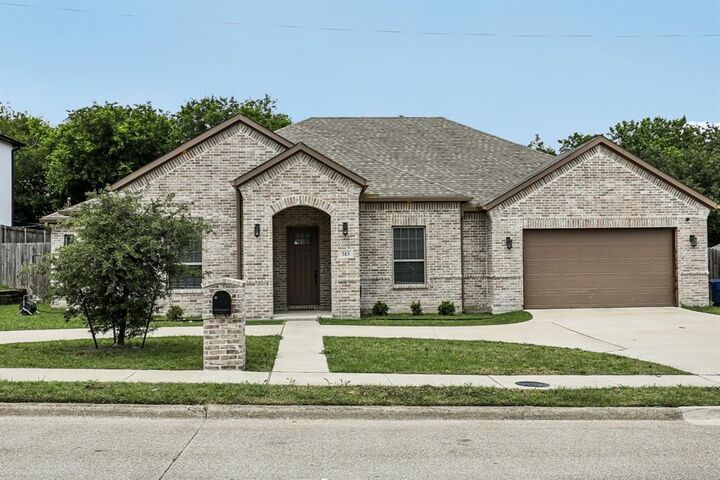 Property Photo:  515 W Laureland Road  TX 75232 