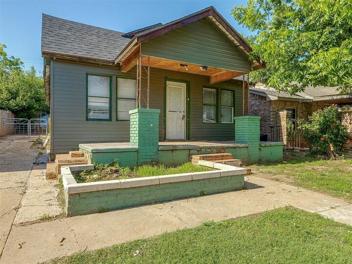 Property Photo: 1426 SW 28th Street OK 73108