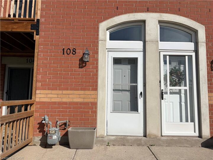 Property Photo:  4140 Foxwood Drive 108  ON L7M 4R4 