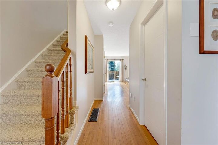 Property Photo:  550 Dansbury Drive  ON N2K 4E2 
