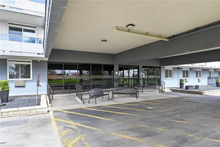 Property Photo:  640 West Street 902  ON N3R 6M3 