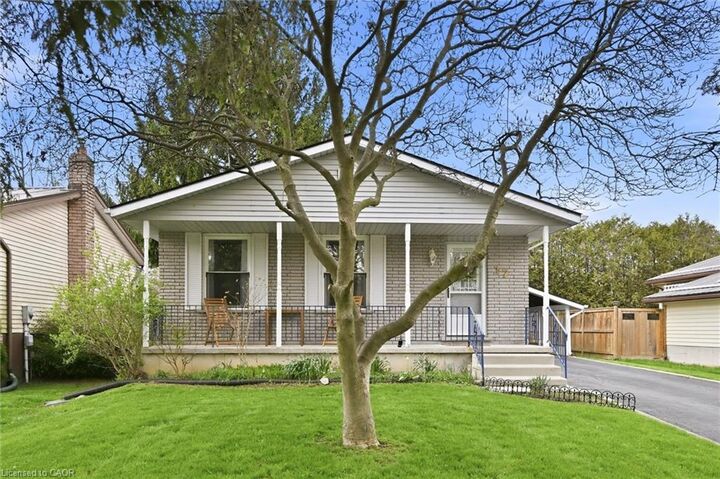 17 Richardson Drive — photo 1