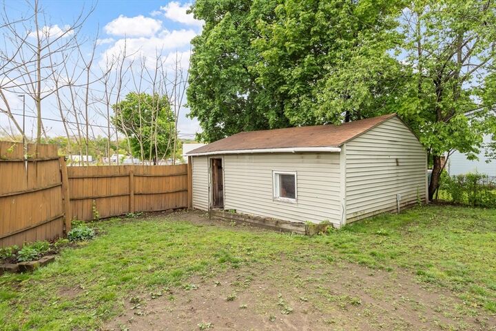 Property Photo:  77 Mack Rd  MA 01420 