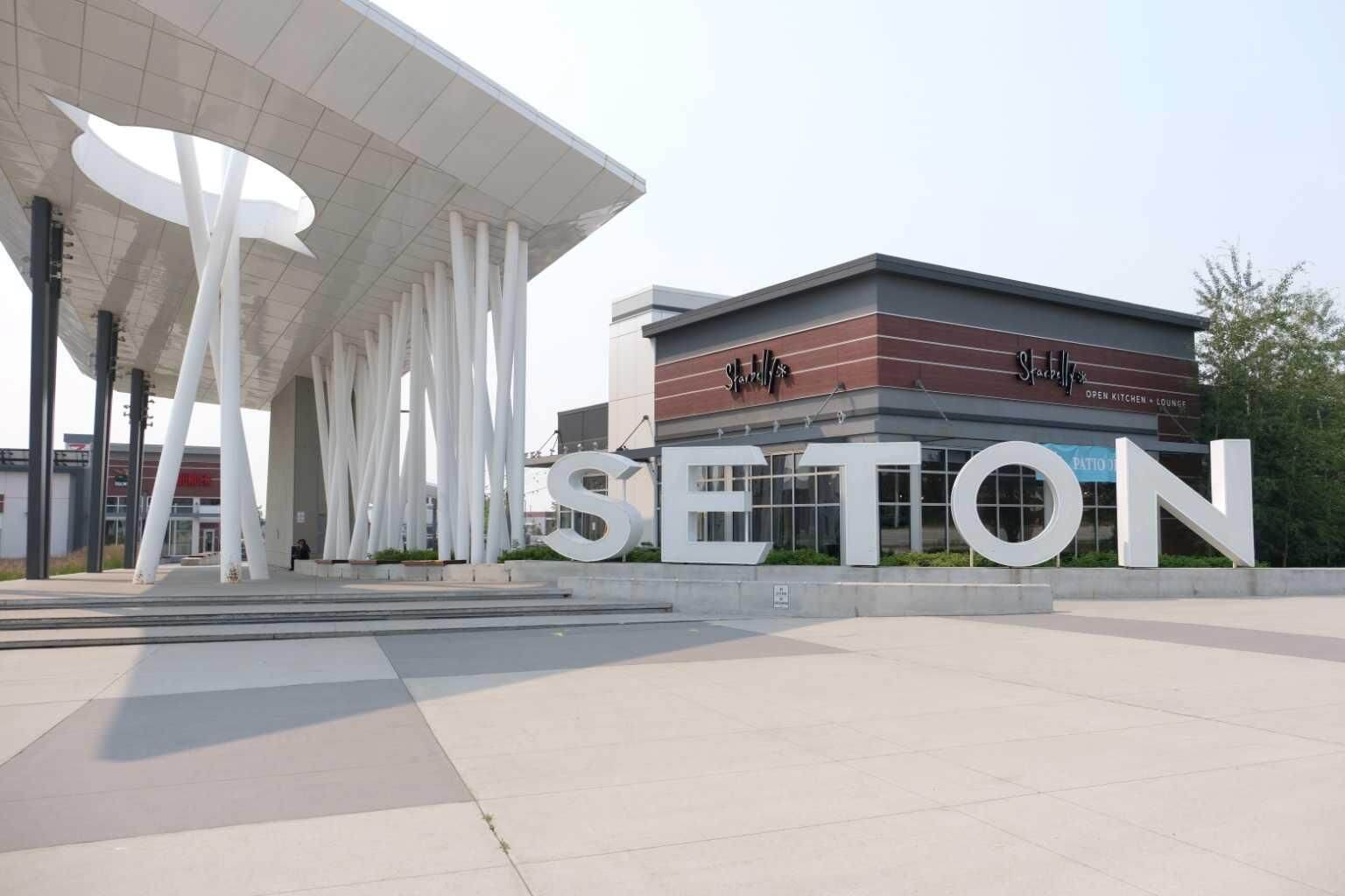 Property Photo:  132 Seton Villas SE  AB T3M 3L9 