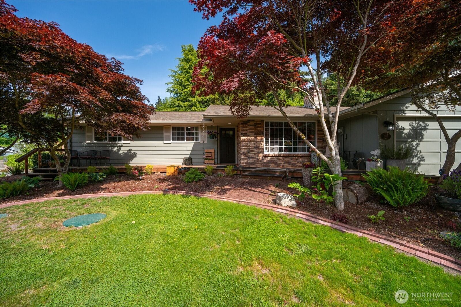 Property Photo: 2114 S Cedar Hills Drive WA 98274