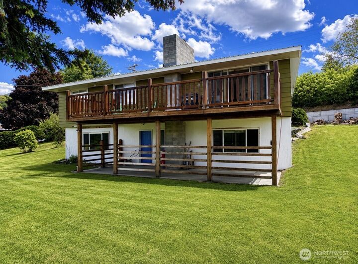 Property Photo:  33601  Highway 97  WA 98844 