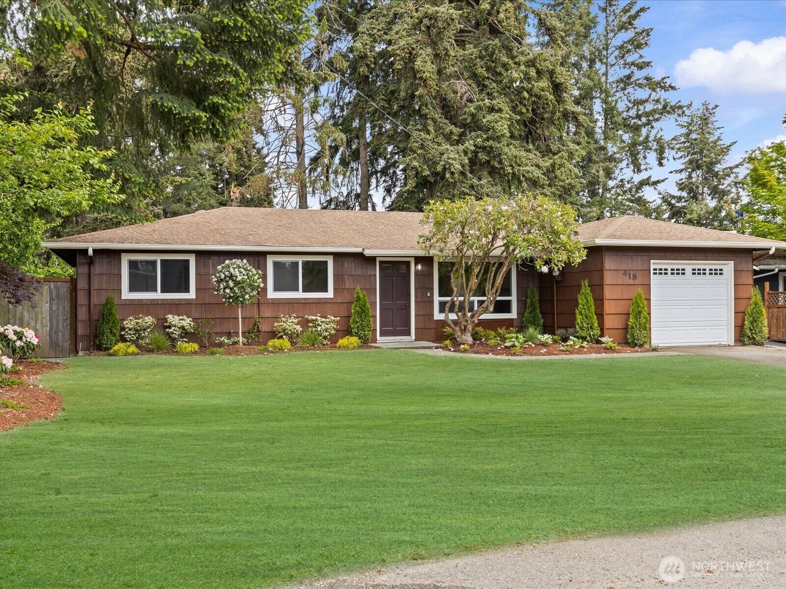 Property Photo: 418 S 190th Street WA 98148