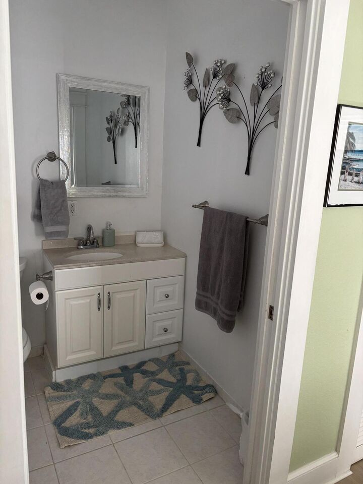 Property Photo:  808 Kanuga Drive  FL 33401 