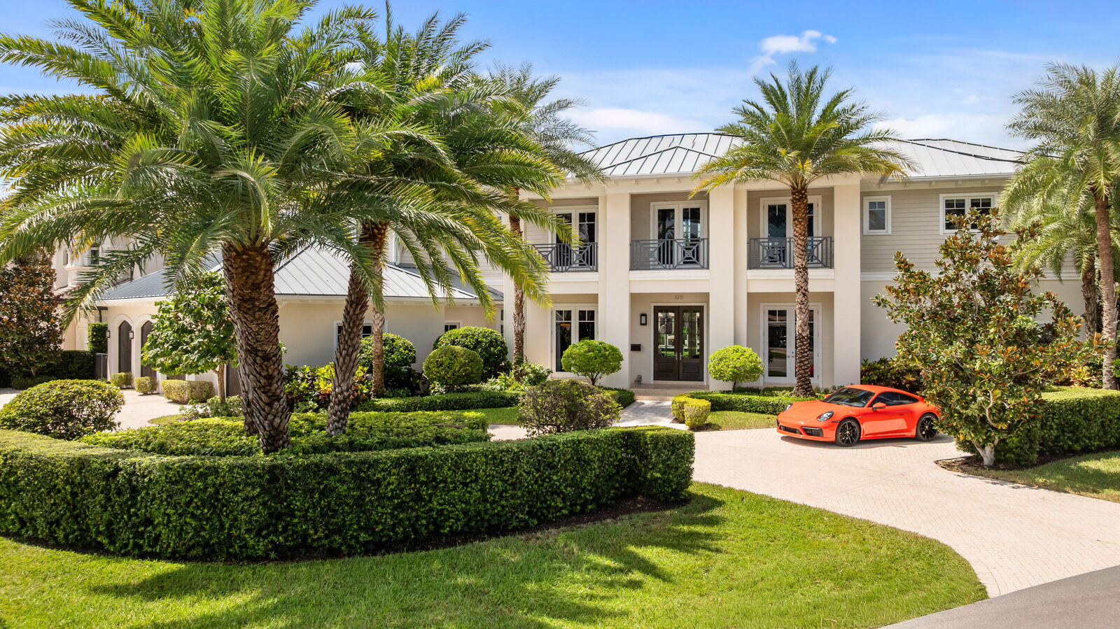 Property Photo: 3211 NE 27th Avenue FL 33064