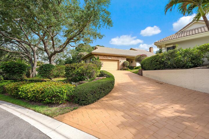 Property Photo:  12001 SE Prestwick Terrace  FL 33469 