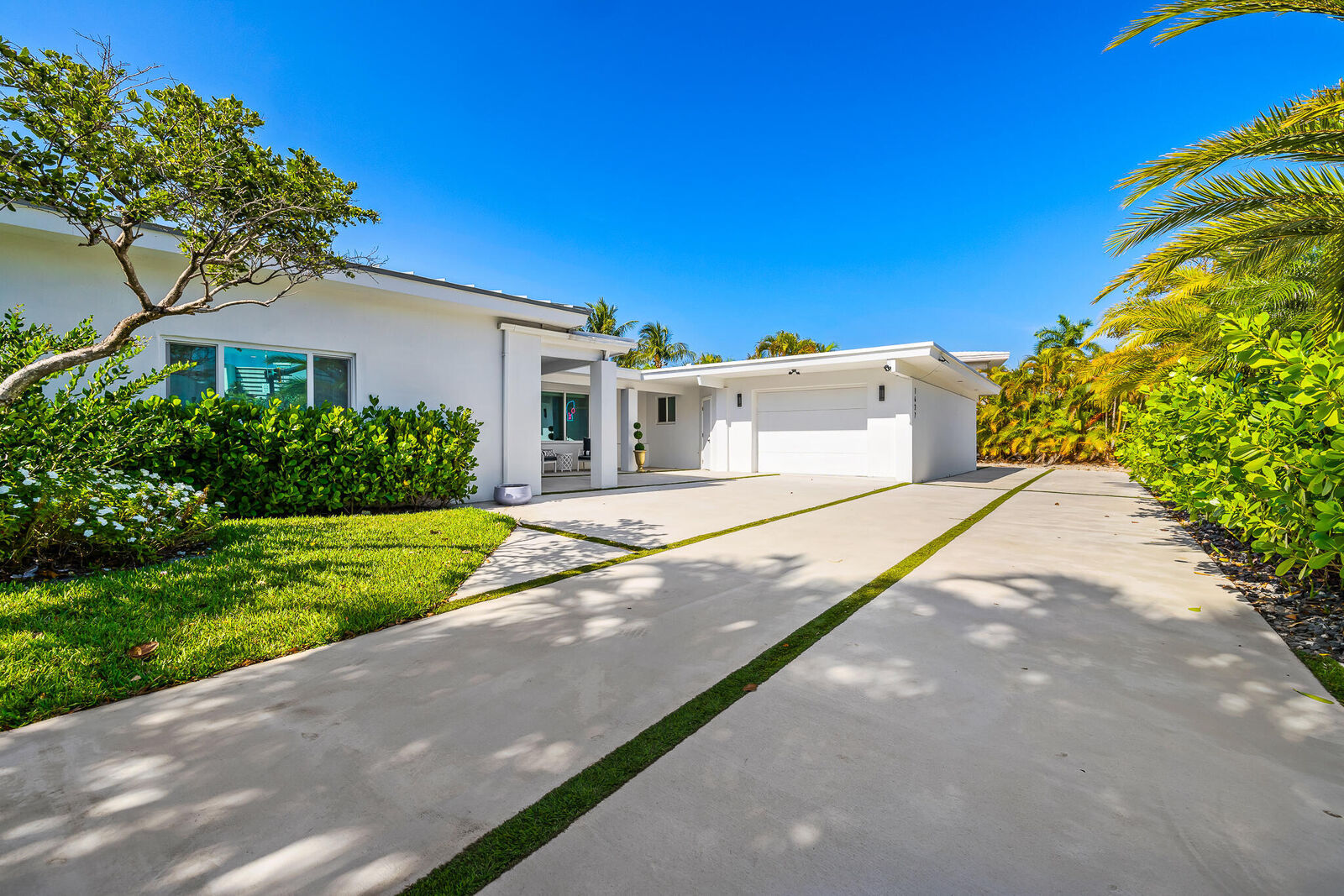 Property Photo:  1627 Seabreeze Boulevard  FL 33316 