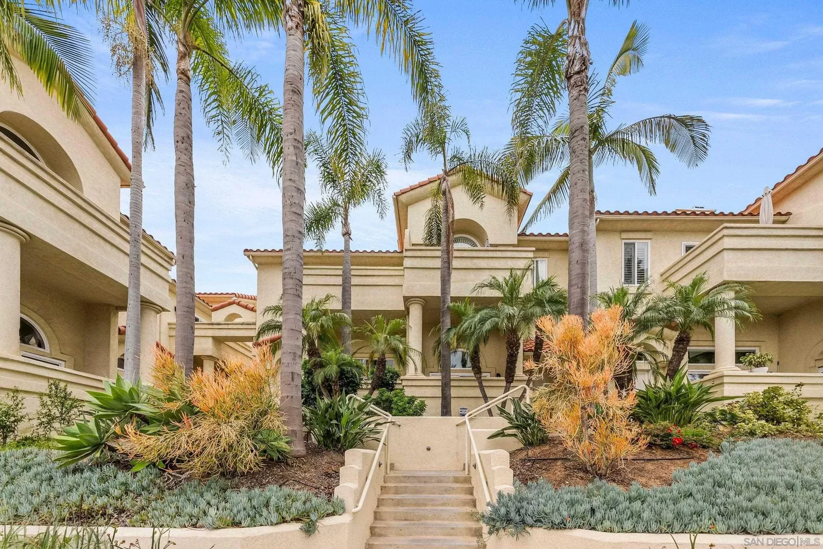 Property Photo:  243 S Sierra Ave  CA 92075 