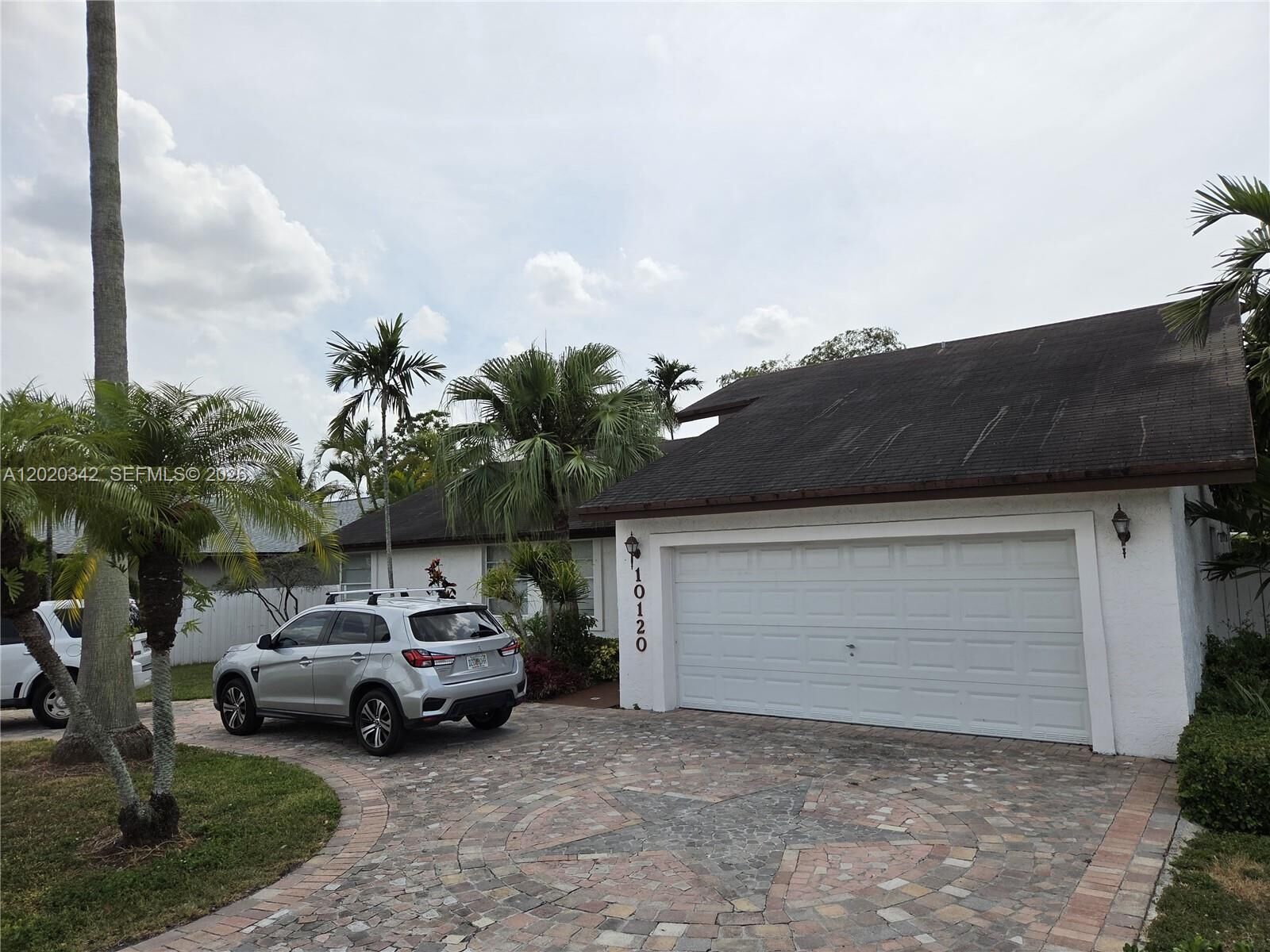 Property Photo: 10120 SW 127th Ave FL 33186