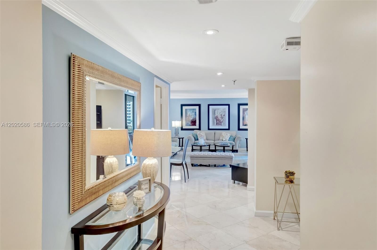 Property Photo: 520 Brickell Key Dr A914 FL 33131