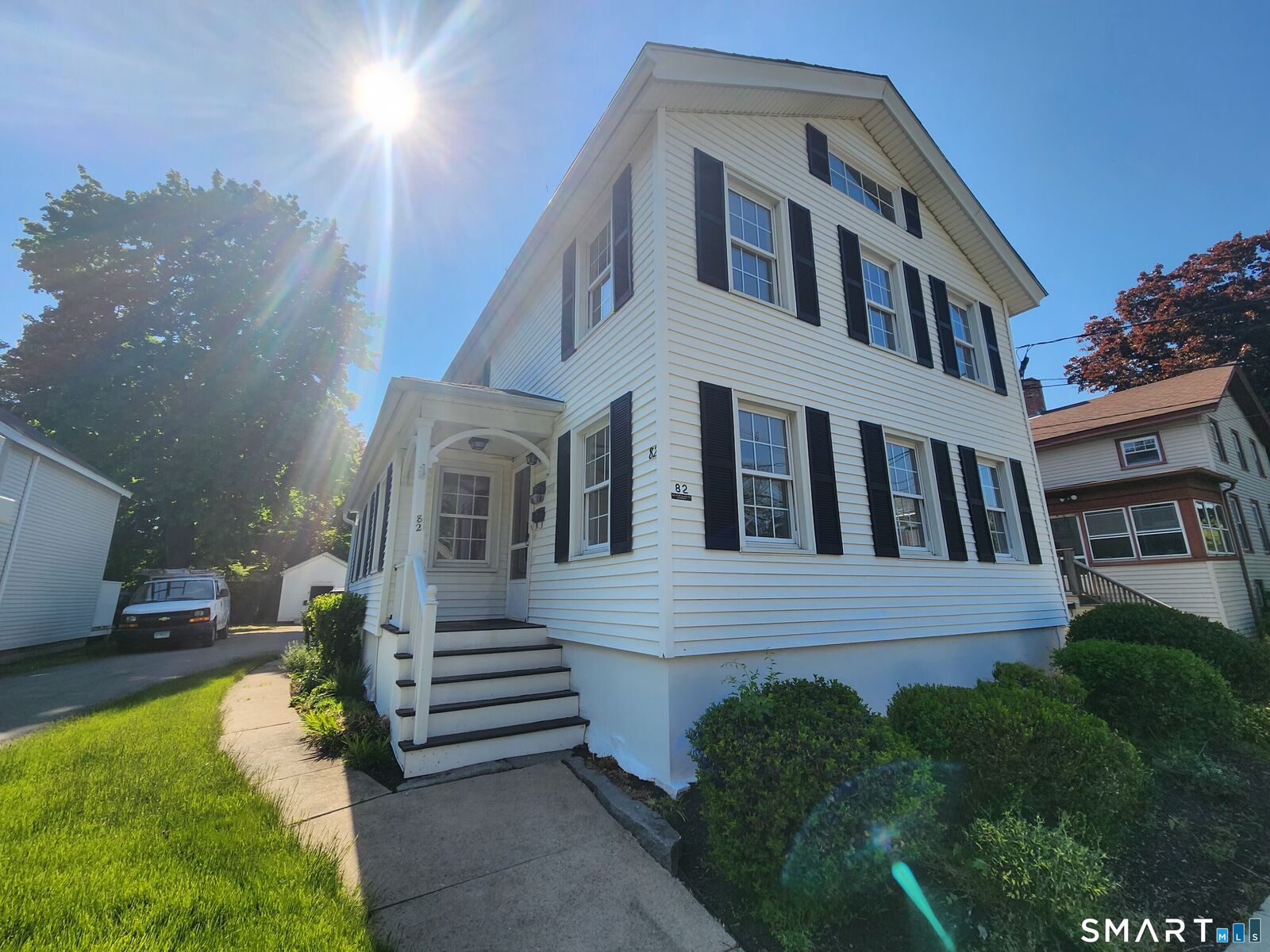 Property Photo:  82 State Street 1  CT 06437 