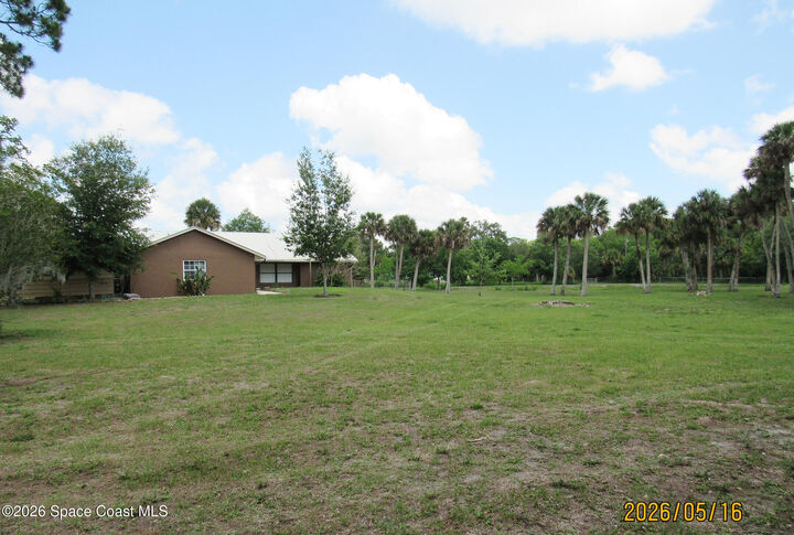 Property Photo:  4705 E Little Court  FL 32926 