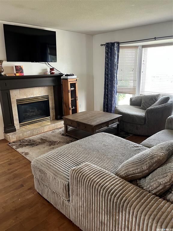 Property Photo: 404 Petterson Drive SK S4A 2P4