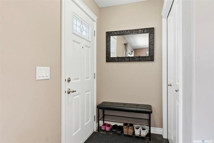 Property Photo:  424 Maningas Bend  SK S7W 0V6 