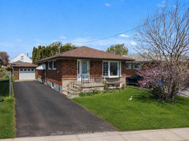 196 Tuxedo Ave Avenue — photo 1