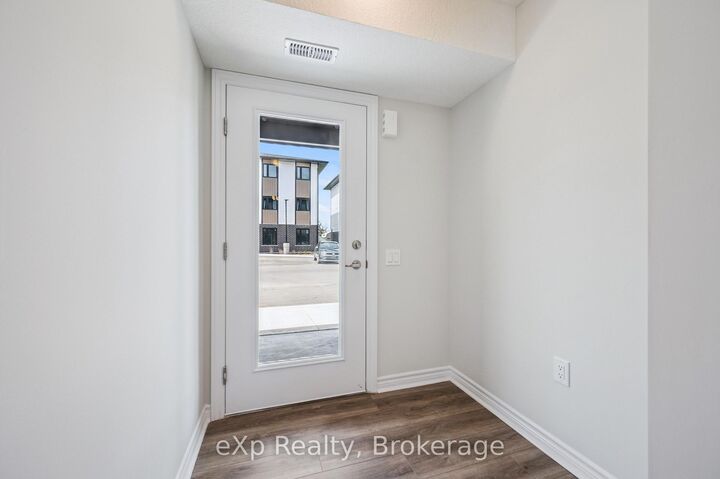 Property Photo: 465 Garafraxa Street W 10 ON N1M 1C6