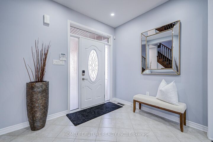 Property Photo:  342 Laundon Terrace  ON L9T 7N9 