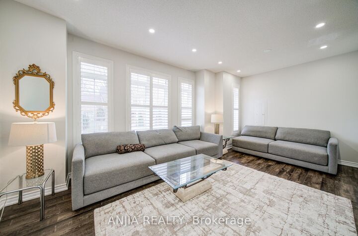 Property Photo: 116 Emery Hill Boulevard ON L6C 2S6