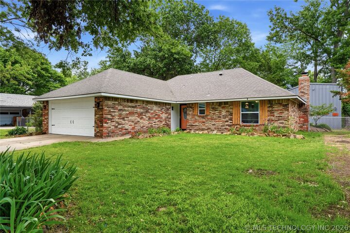 Property Photo: 320 S Meigs Street OK 74434