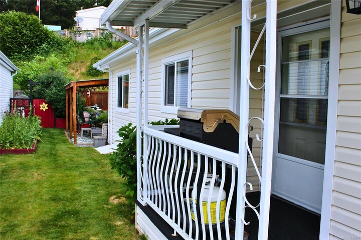 Property Photo:  1165 Morrell Cir  BC V9R 6K6 