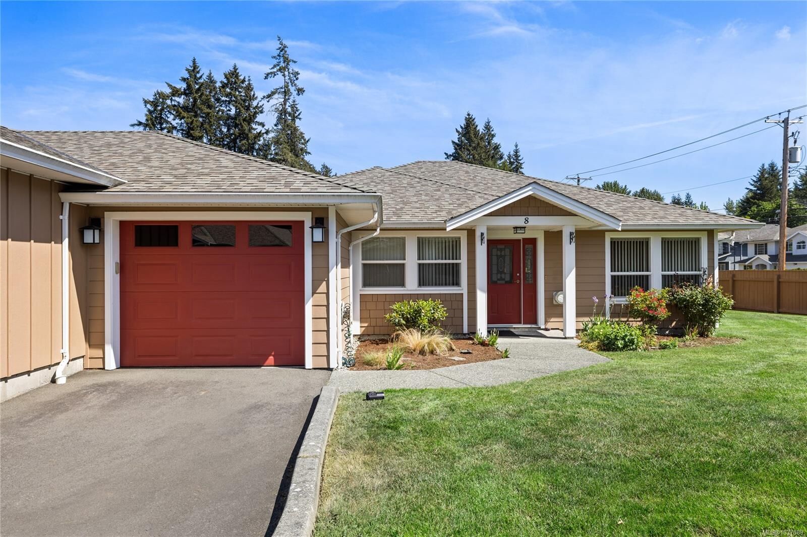 Property Photo: 3101 Herons Way 8 BC V9L 6Z4