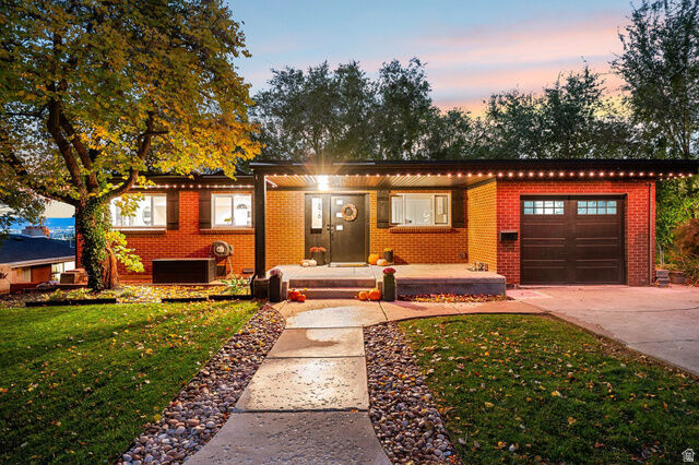 Property Photo: 1876 S 2600 E UT 84108