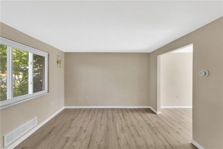 Property Photo:  1903 Anna Ave  PA 15122 