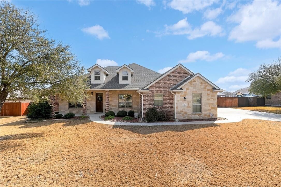 Property Photo:  2041 Bella Vita Drive  TX 76559 