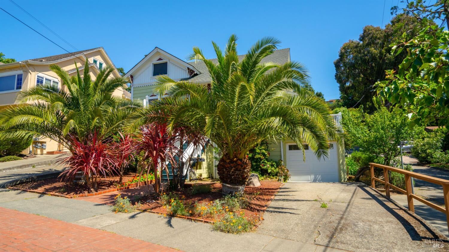 Property Photo:  1348 Grand Avenue  CA 94901 