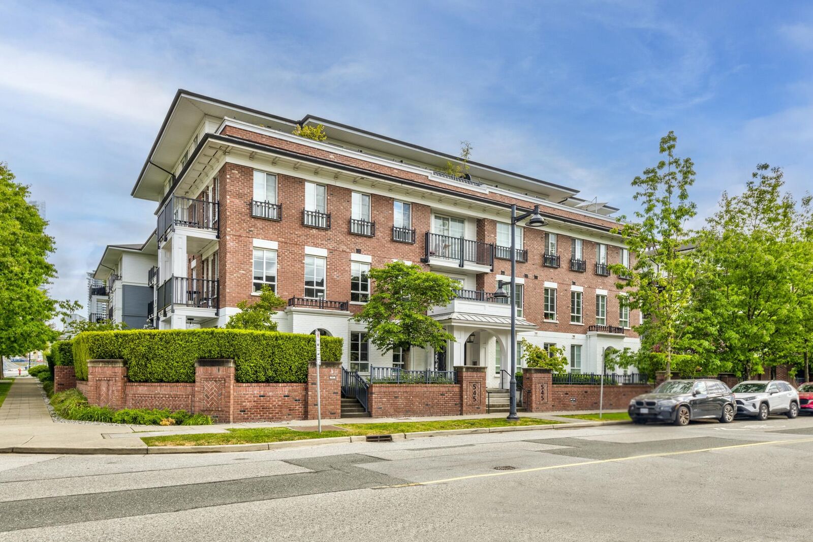 Property Photo: 545 Foster Avenue 309 BC V3J 0B3